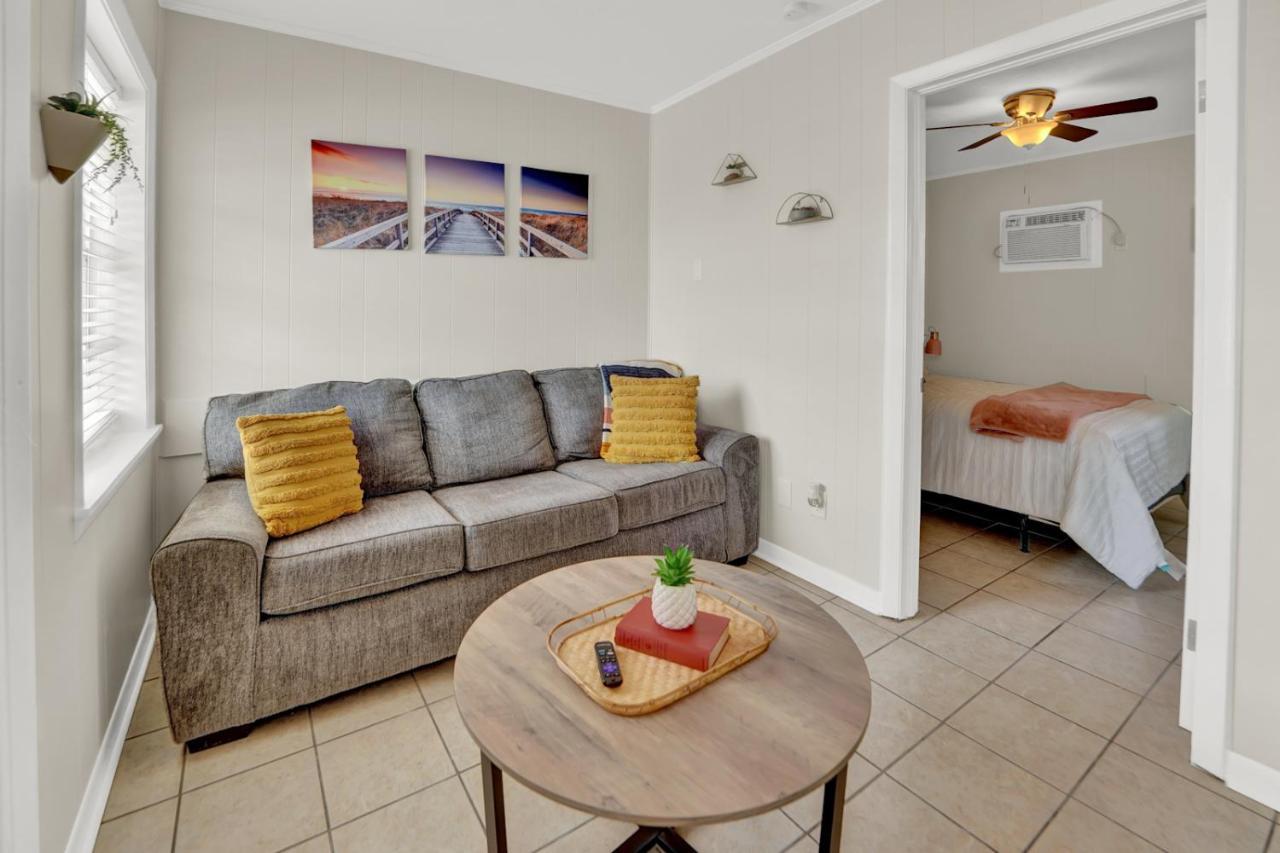 Sea Foam Suites Lower Grand Lagoon Exterior foto