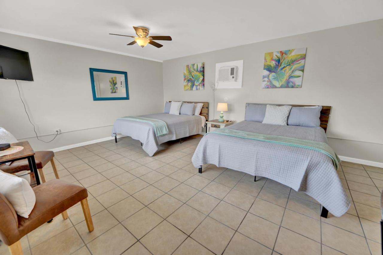 Sea Foam Suites Lower Grand Lagoon Exterior foto