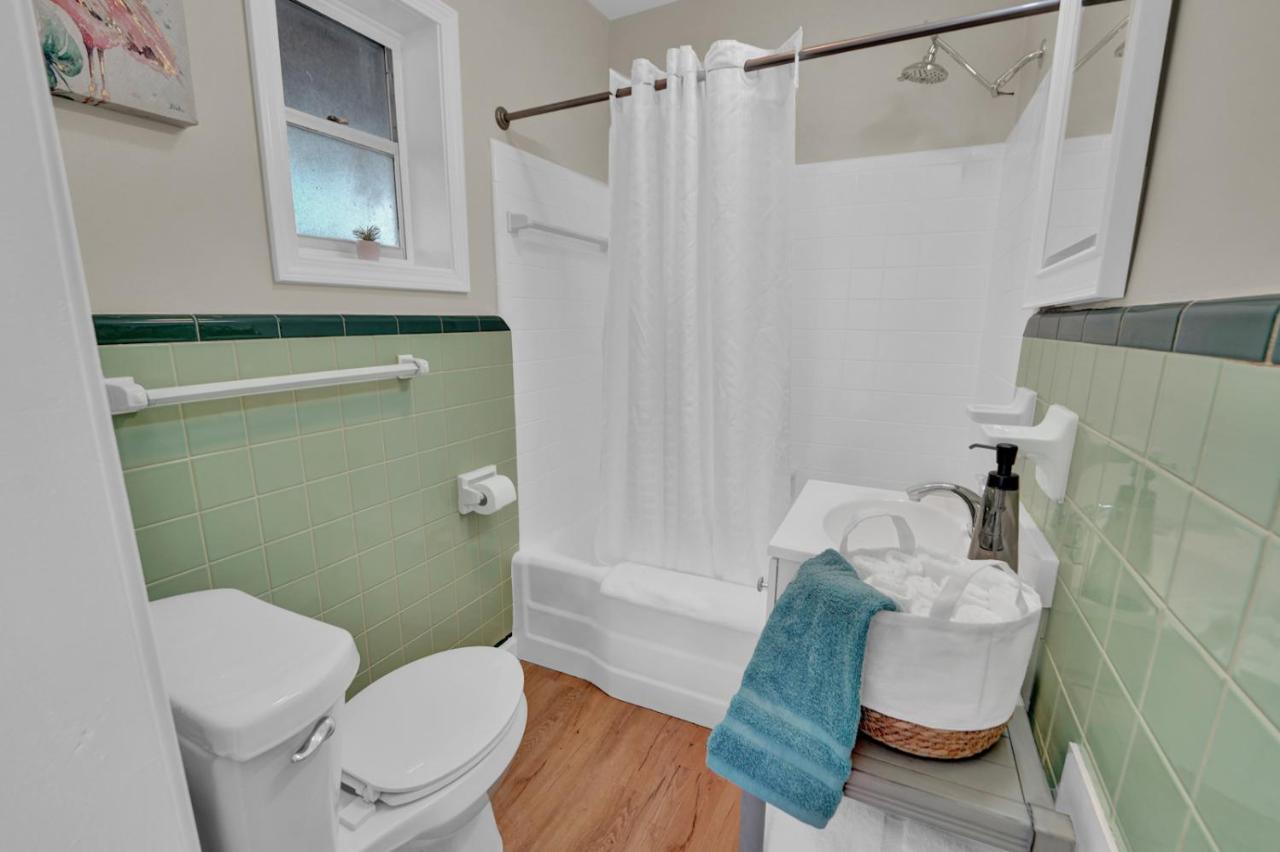 Sea Foam Suites Lower Grand Lagoon Exterior foto